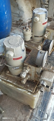 2 centrales hydrauliques BCS 90 bar 24 volts pour pièces ou plus