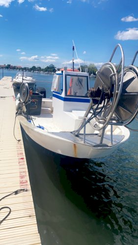 Bateau de pêche professionnel avec PME 