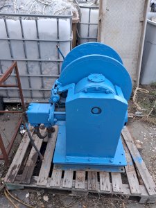 À vendre 2 treuil scindés