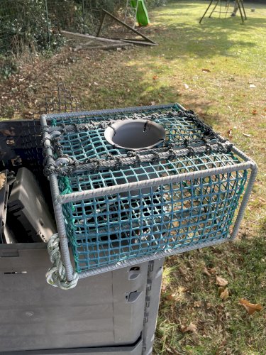 A vendre casier à poulpe 25 euros
