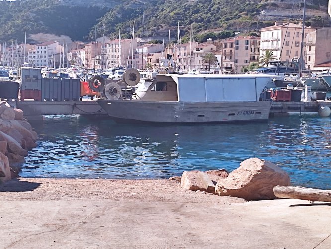 Bateau avec PME 