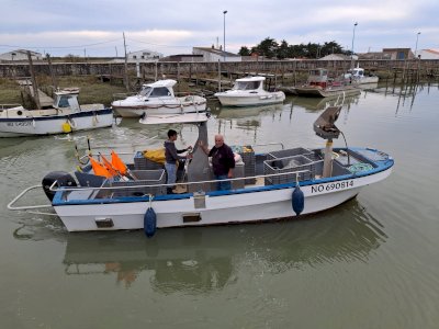 Bateau de pêche avec PME 