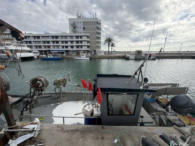 Bateau de pêche coque allemand 