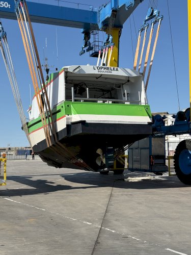 Bateau de pêche fileyeur caseyeur 