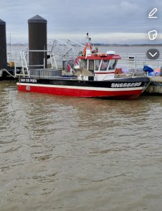 Bateau de pêche PME