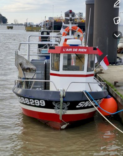 Bateau de pêche PME