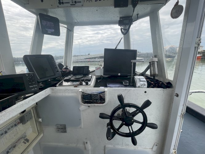 BATEAU DE PÊCHE