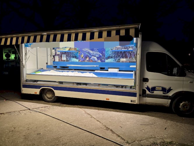 Camion etalage marché