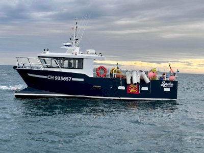 11.4 m crabber