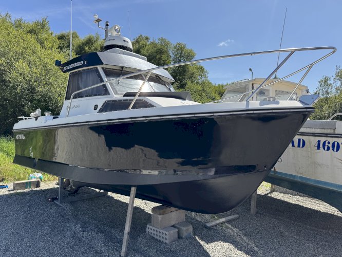 Esteou 630 pêche bien équipée 