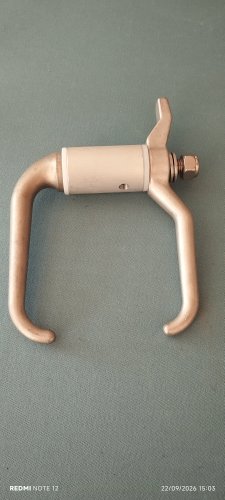 Poignée de porte étanche Marine Inox A4 graisseur entraxe 80 mm Neuve