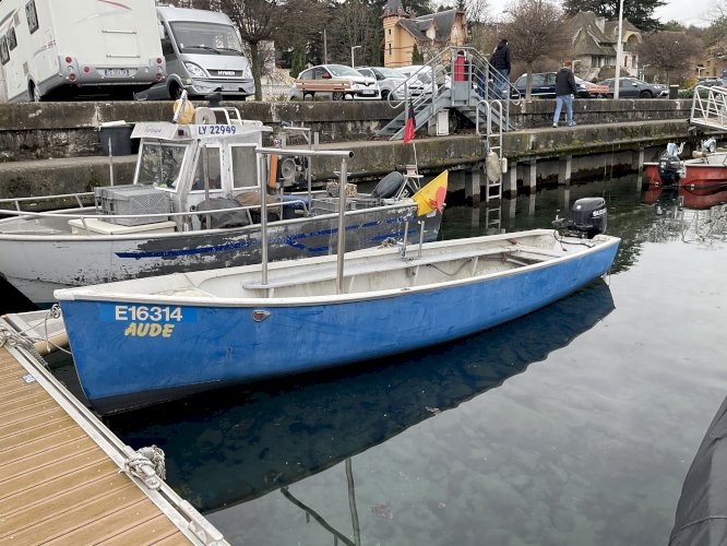 Vend barque de pêche 