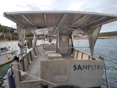Vend bateau de peche avec pme