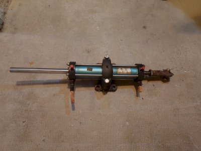 verin hydraulique pour pilote automatique 